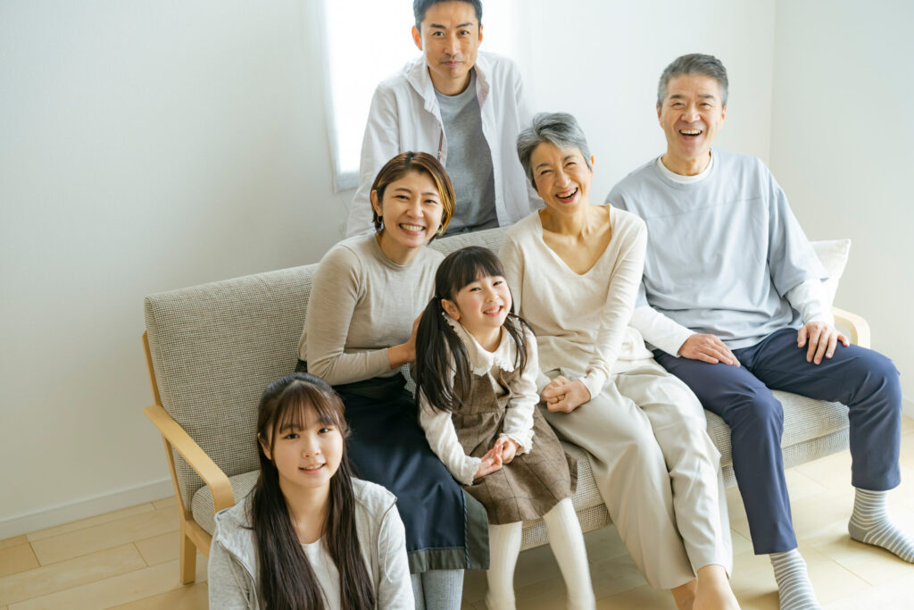 気配が届く対面リビング